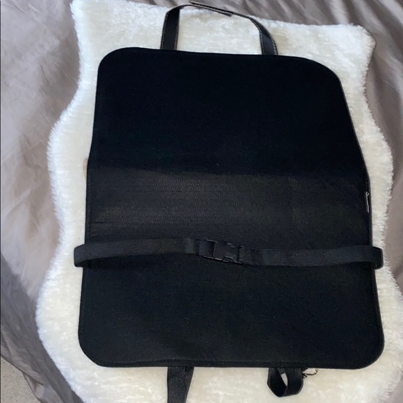 Luxe faux leather car sit back organizer - Picture 10 of 10